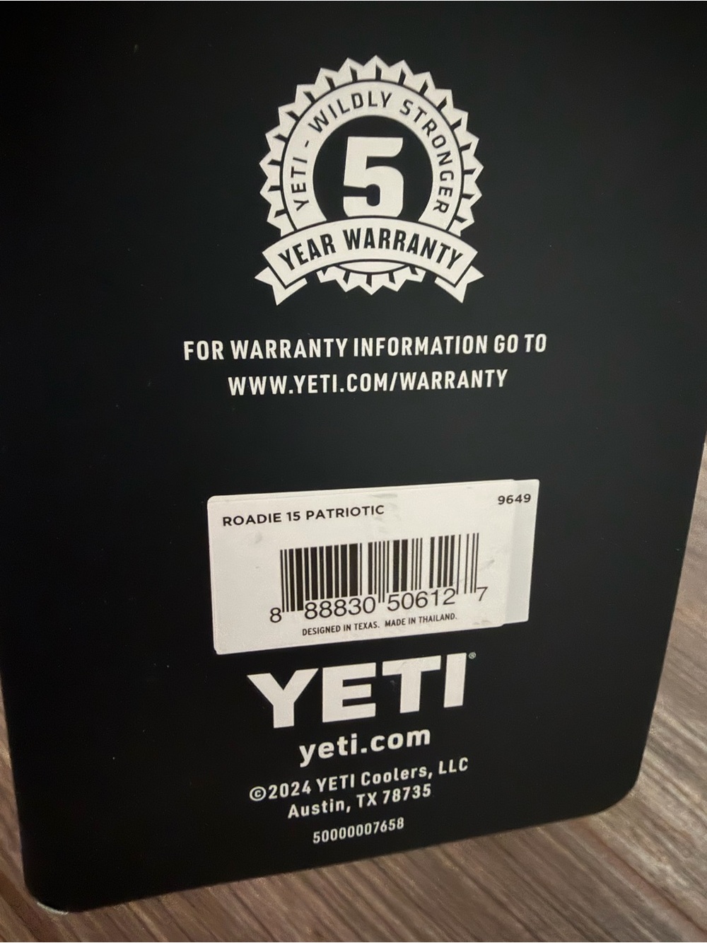 YETI Roadie 15 Patriotic Blue Hard Cooler DoubleDuty Shoulder Strap (NWT) - Picture 9 of 11